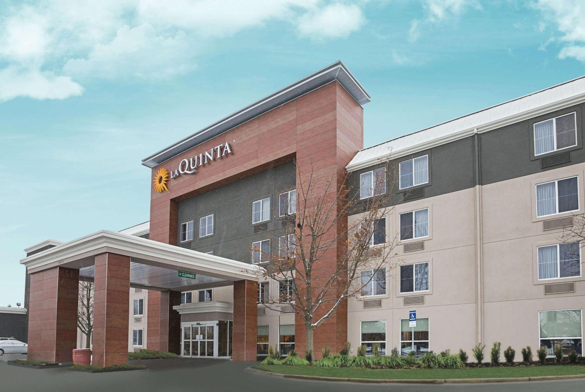 La Quinta By Wyndham Detroit Utica Exterior foto