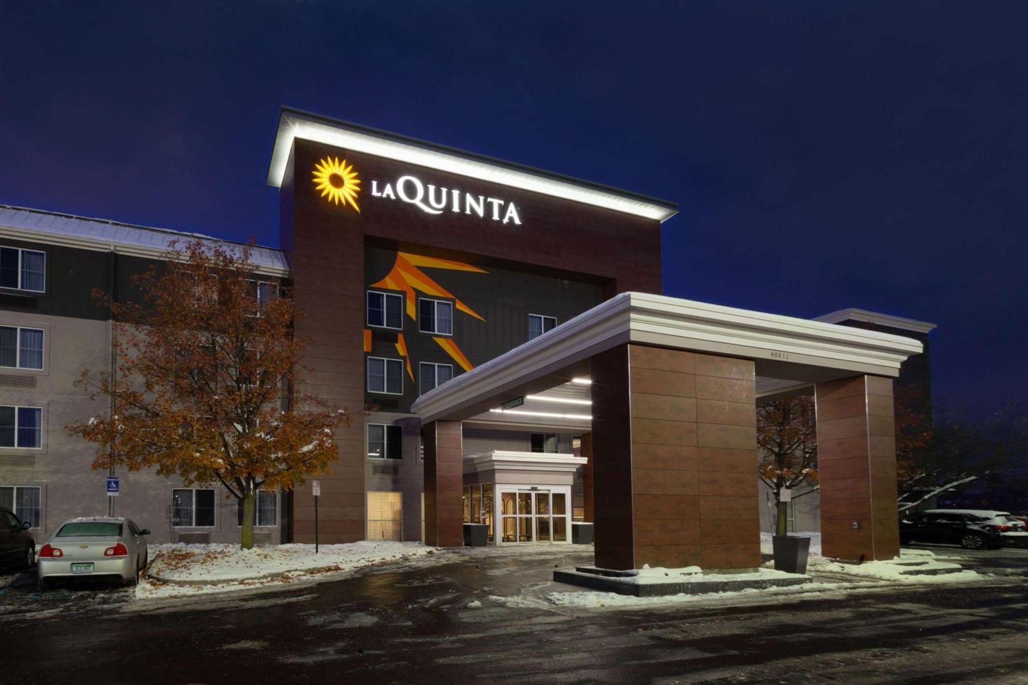 La Quinta By Wyndham Detroit Utica Exterior foto